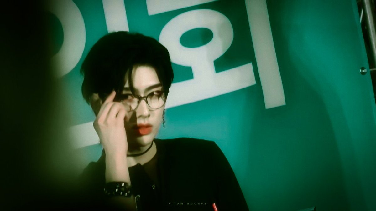 04SRCREURUS's tweet photo. ㅤ

͏͏͏͏͏͏
well,  this  wasn't  supposed  to  happen,  but  it  did.  now  i  find  myself  burdened  with  this  wretched  black  hair,  merlin  knows  for  how  long  . . .  on  the  other  hand,  at  least  i  still  look  good.
͏͏͏͏

ㅤ https://t.co/j37uDmzyyW