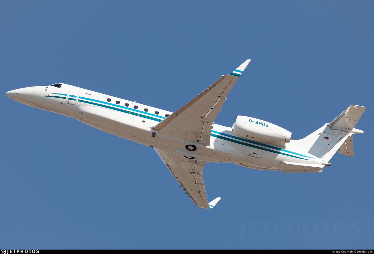 LebanonJets's tweet photo. #DAHOS former Air Hamburg private jets now another @vistajet started the day in #Baku, then #Larnaca now arriving into #Beirut (first time) & later to #Doha (DIA, the older airport mostly used by bizjets) https://t.co/R4He9cFhPA