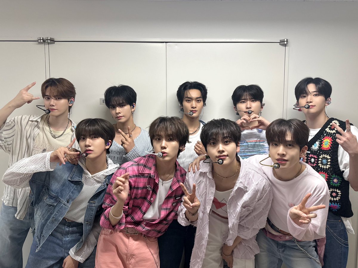 CRAVITY_JP's tweet photo. [📷]
CRAVITY JAPAN FAN-CON 2024 < LOVE! LUV!! LUVITY!!! “SHOW OFF”>
2024.06.05  Omiya DAY 2
昼公演・夜公演

今日も楽しくて幸せな時間を過ごしました❣️来てくれた皆さん、本当にありがとうございました。
次は大阪で会いましょう〜

#CRAVITY #LUVITY
#クレビティ #크래비티 https://t.co/YQH98dcIye