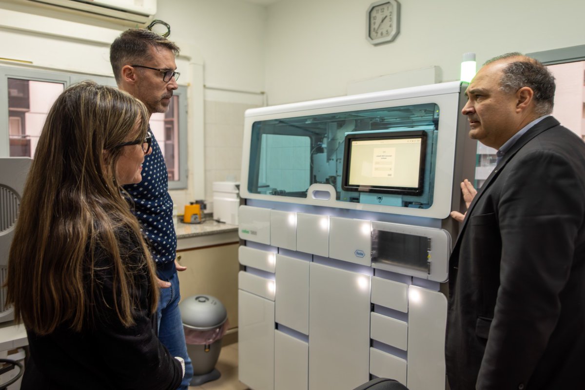 BarbasGabriela's tweet photo. Nos visitó el secretario de Ciencia y Tecnología de la Provincia, @GRAYATONETTI, con quien conversamos sobre los pasos a seguir para fortalecer el programa de control de calidad externo para VIH, sífilis y Chagas del Laboratorio Central, que es referente en el país. https://t.co/STQmQw4BF7