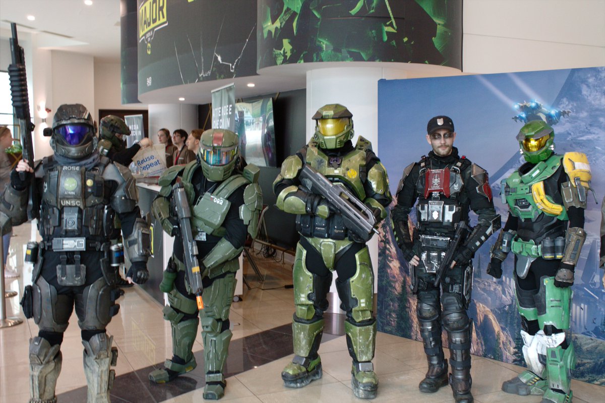 SuperMoose78's tweet photo. @HCS Some more @405thEuropean @405th this time some spartans #halospotlight https://t.co/8ftGrqbta8