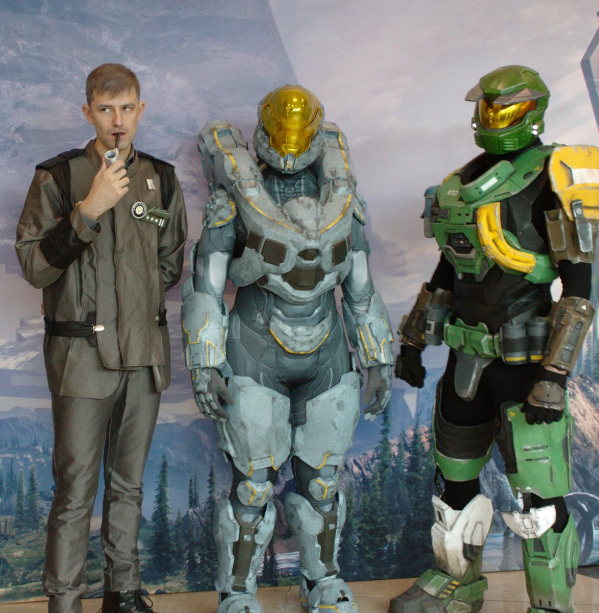 SuperMoose78's tweet photo. @HCS Some more @405thEuropean @405th this time some spartans #halospotlight https://t.co/8ftGrqbta8