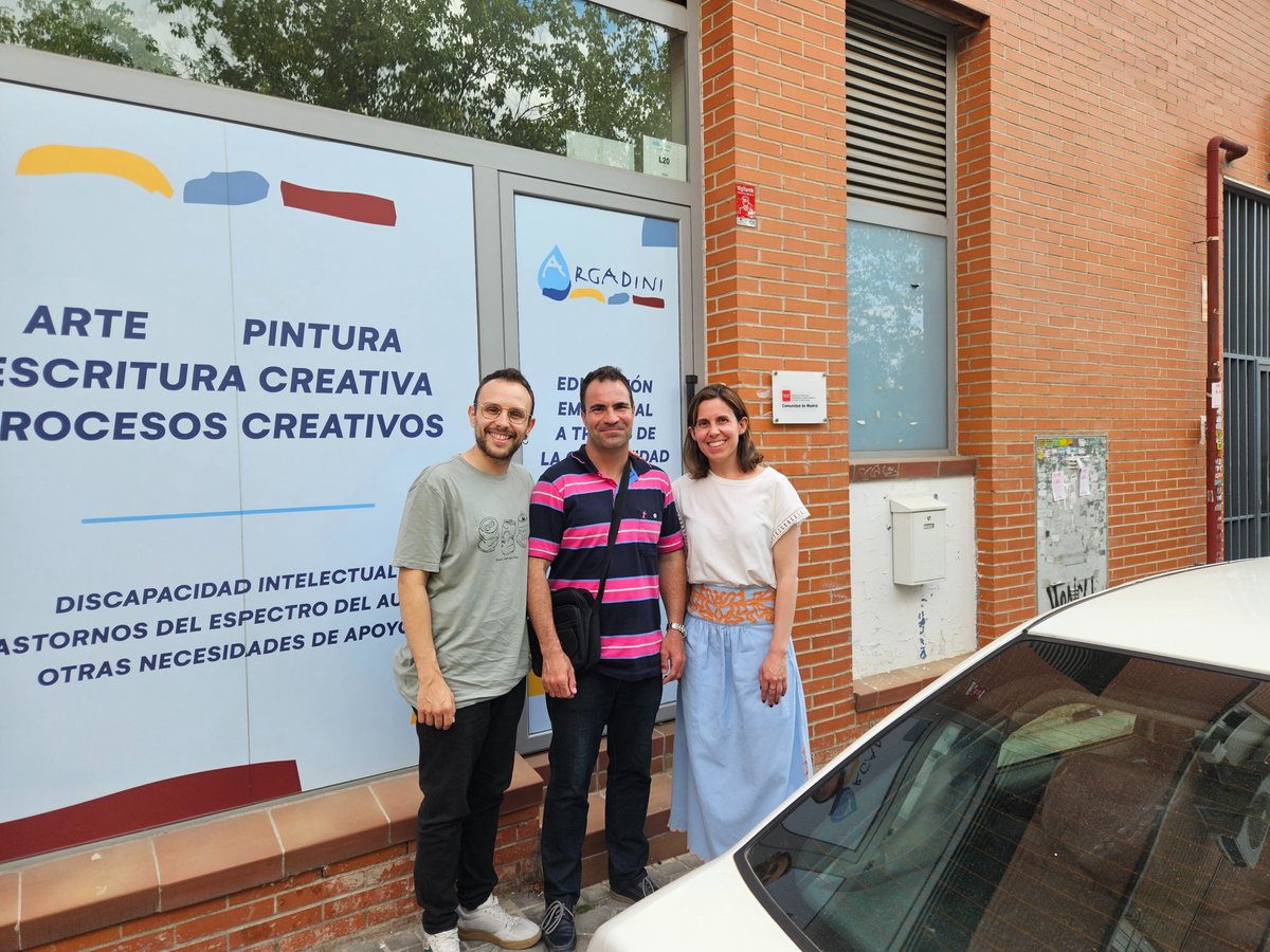 1⃣ de nuestros #zoombados , Carlos Vázquez, 🩷 AMA la #cultura y sobre todo acercársela a la gente. Su #sueño está ahora ➕ cerca gracias a su selección para el curso: "técnico profesional de auxiliar en #cultura " de <a href="/AsocArgadini/">Asociación Argadini</a> 💧

GRANDE  💪

#MásSueñosMenosLímites 👌☁️