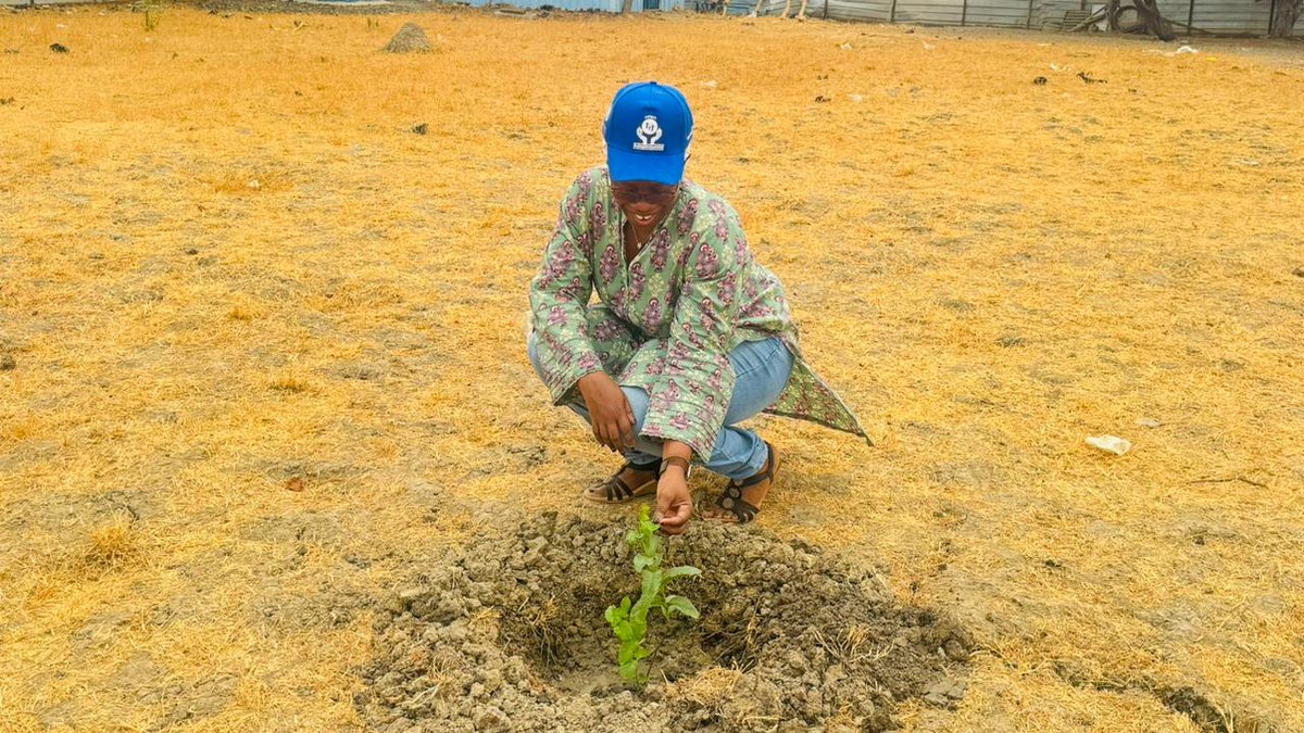 unwomenssudan's tweet photo. I am Rukaya Mohammed, Deputy Country Representative, UN Women South Sudan

I pledge to join the movement to restore our planet!

Our Land Our Future.

We are #GenerationRestoration.

#WorldEnvironmentDay https://t.co/0b3aPP69Qm
