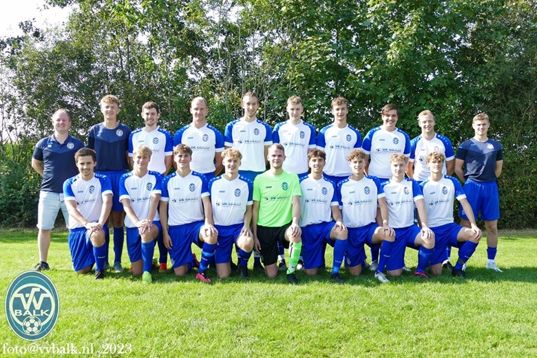vvbalk's tweet photo. Zaterdag 8 juni speelt Balk 2 thuis tegen Joure 2 in de nacompetitie aanvang 14:45 uur.
Voor promotie naar de Res. 1e Klasse. Bij winst volgt er op 15 juni nog een wedstrijd op neutraal terrein
Komt allen om ook Balk 2 te steunen. https://t.co/fmzeKM1KcP