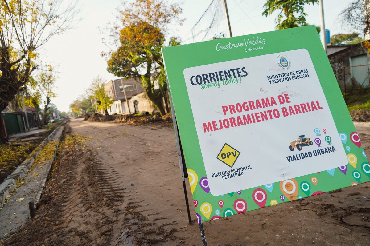 mospcorrientes's tweet photo. MÁS SEGURIDAD VIAL PARA LOS VECINOS 🙌

A través del Plan de Mejoramiento Barrial, el @CorrientesGob trabaja en el barrio #VillaChiquita para brindar mejores condiciones de transitabilidad. https://t.co/Rug6Cb9Wuy