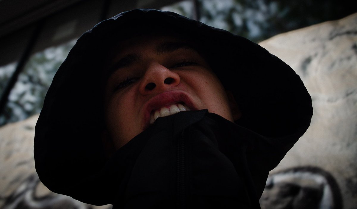 Syanoficial's tweet photo. A LOS DOBLE CARA YO, NO LES DOY LA MANO ❌💀💀💀 #willyWonka https://t.co/6Qp2Bx0ZF8