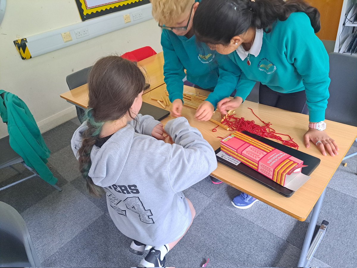 @OVPS Miss Jones tweet media