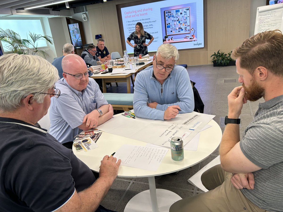 Insight HRC tweet media