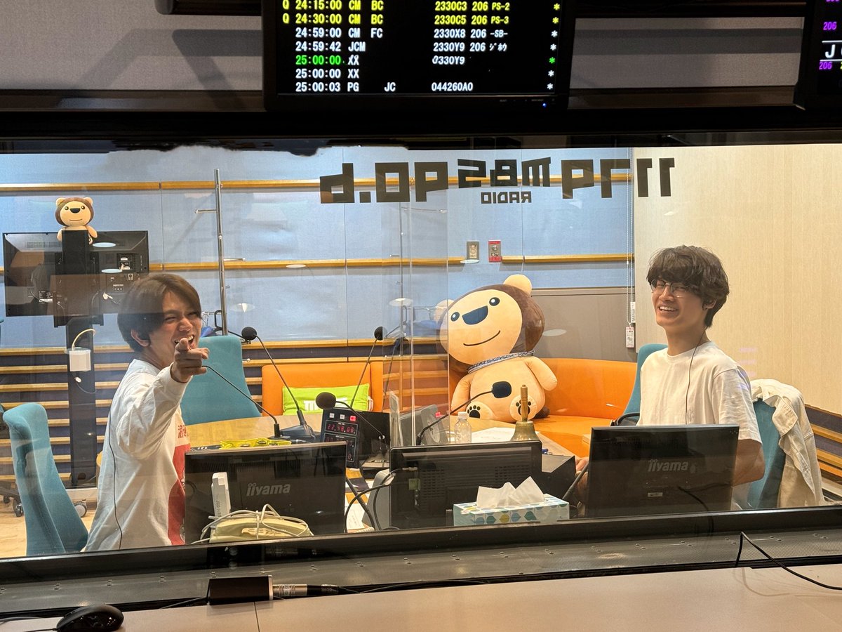 A_yantan1179's tweet photo. 大発見のコーナー

乳首からビームを出しています。

#Aぇヤンタン https://t.co/sPUfpbtqaF