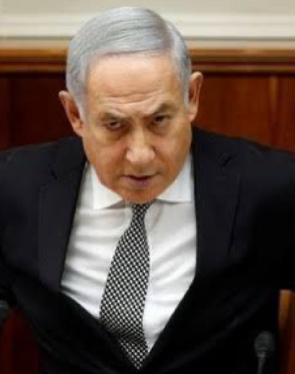 يحاول نتنياهو في تصريحاته التي يخاطب فيها المتطرفين الصهاينة المهووسين بشرب دماء الفلسطينيين والعرب أن يظهر بمظهر القوي الذي لا يخشى أحدا و يضع العالم كله تحت قدميه،لكن التأمل بعمق في هذه التصريحات وآخرها تصريحاته اليوم عن القدس يجد أنها لا تصدر إلا عن جبان وغد يقود إسرائيل إلى