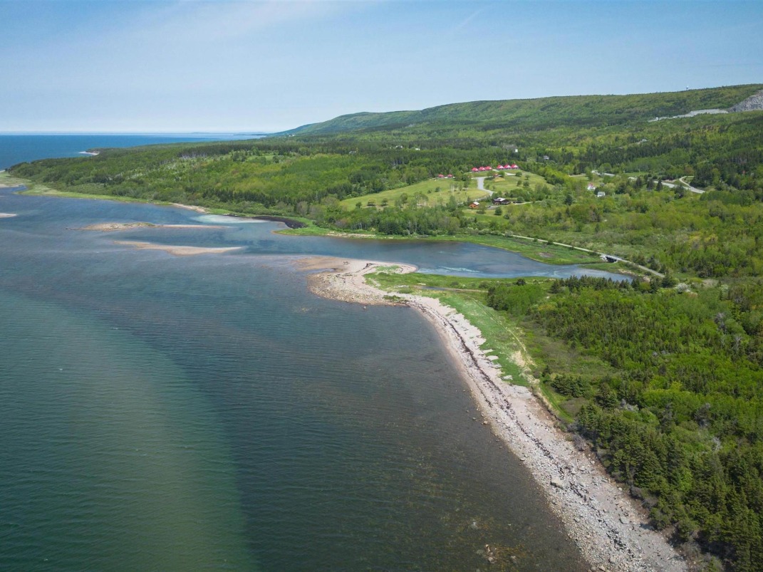 CottageMarketer's tweet photo. *OCEANFRONT, PRIVATE BEACH* LAND FOR SALE!
https://t.co/V9wsousrFa
Property Type: Land
Province: N.S.
Waterbody: Northumberland Strait
Agent: Elizabeth Barry
#Findyoursliceofheaven #cottagemarketer #buildinglot #waterfrontlot #lakefrontlot #lakeview #realestate https://t.co/A7YUpBdflb