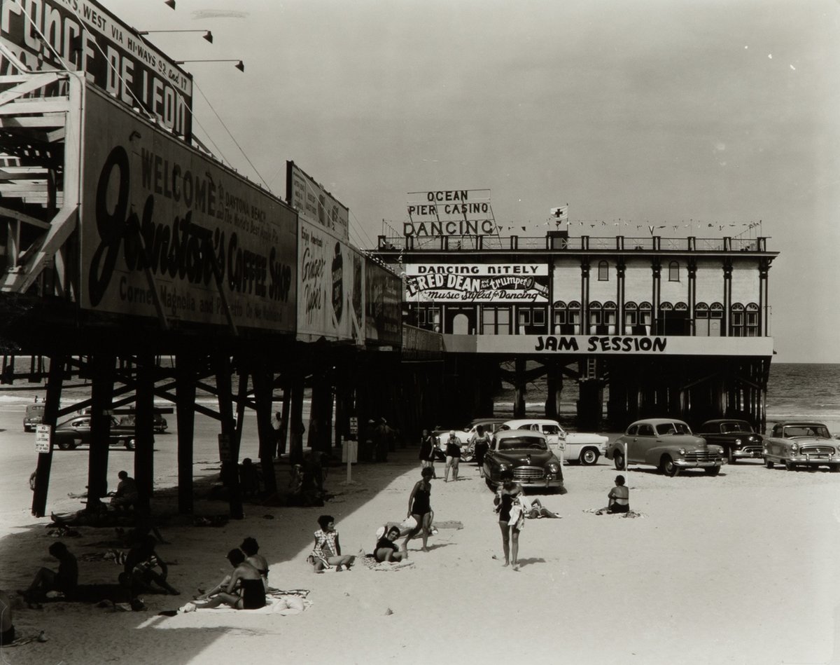 HarnMuseumofArt's tweet photo. image: Berenice Abbott, "Boardwalk, Daytona Beach, FL," 1954, Gift of Cam and Wanda Garner
#HarnCollection #Pride https://t.co/52QNv0gqOv