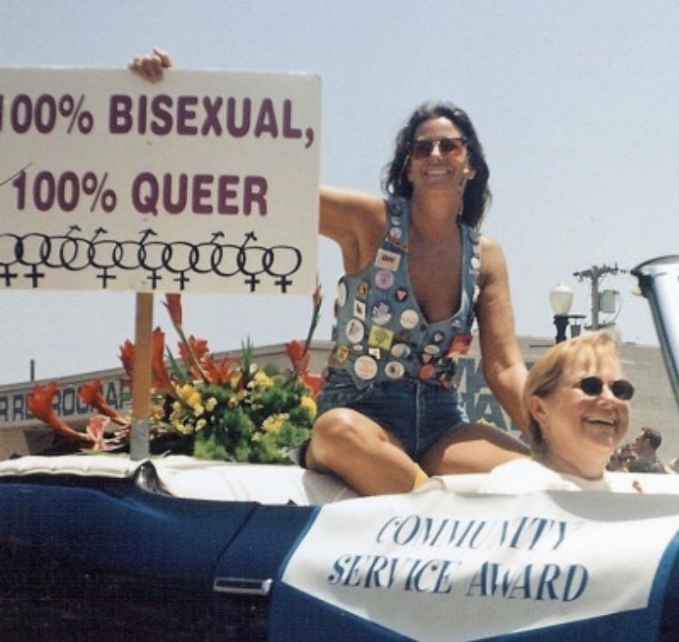 for bisexuals tweet media