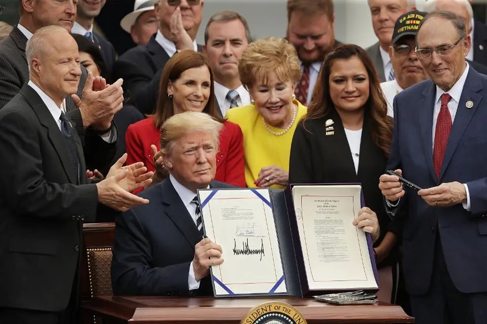 AFPTN's tweet photo. Tomorrow is the 6 year anniversary of the #MissionAct spearheaded by TN #Statesman @DrPhilRoe when he was chair of HVAC committee. No surprise Biden admin is actively trying to undermine veterans access to community care since it was signed by President Trump.
A🧵#HealthCare https://t.co/A1ujxs1pxf