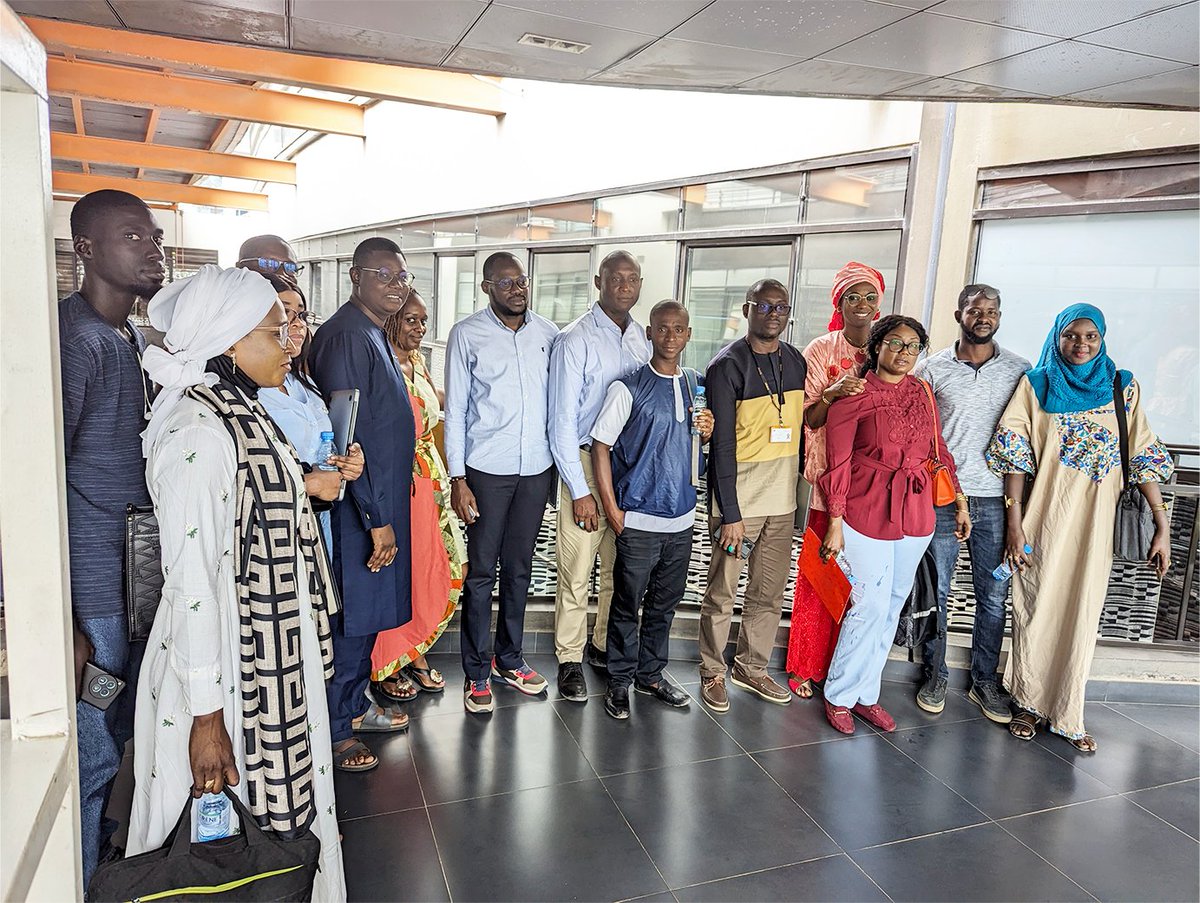orangestartupst's tweet photo. OSS a été ravi de recevoir dans ses locaux au Siège de la Sonatel, une délégation des incubateurs partenaires du projet #PAPSENEGAL.
Une occasion pour nos hôtes d'en apprendre un peu plus sur notre modèle d’accompagnement à travers nos deux programmes : #OrangeFab #StartupLab. https://t.co/i8Qf2Tha6L