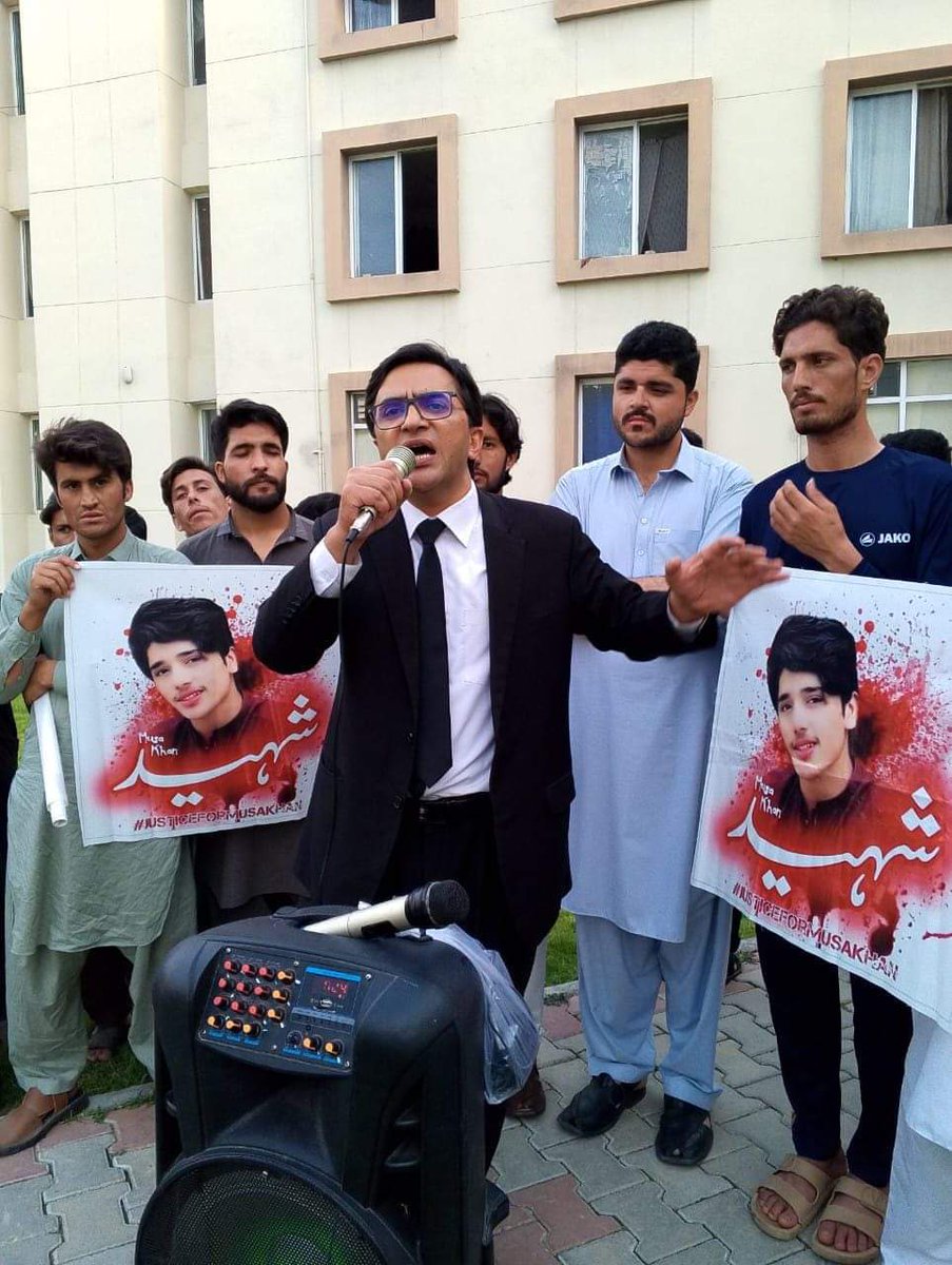 DrShahzad_'s tweet photo. په مالاکنډ پوهنتون کې د موسی خان دپاره د وکيلانو غونډه.
#TerminateCheifProctor #TerminateProvost #JusticeForMusa #MalakandUniversity #Justice4MusaKhan #Malakand #UniversityofMalakand #TerminateVC https://t.co/HqO46tjdCg