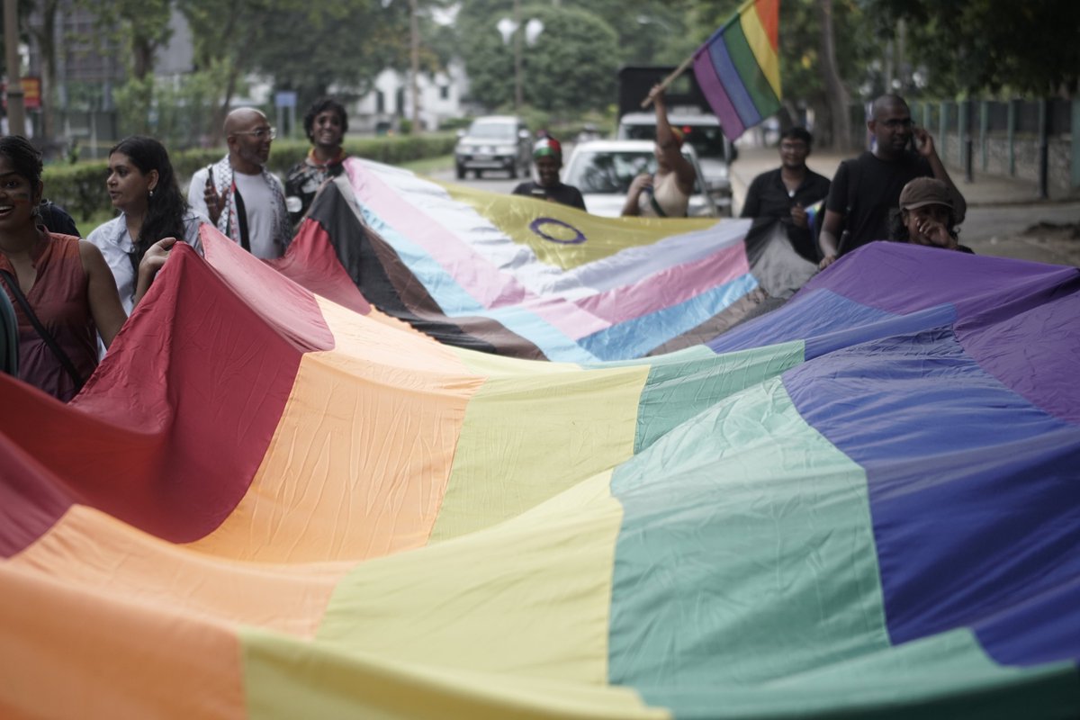 pasanghe's tweet photo. ๐งต of a few thoughts after the Freedom Pride Parade 2024, the Pride parade in Colombo organised by the volunteer collective Generation Pride for the third year now. 1/ https://t.co/ZePy0hdUof