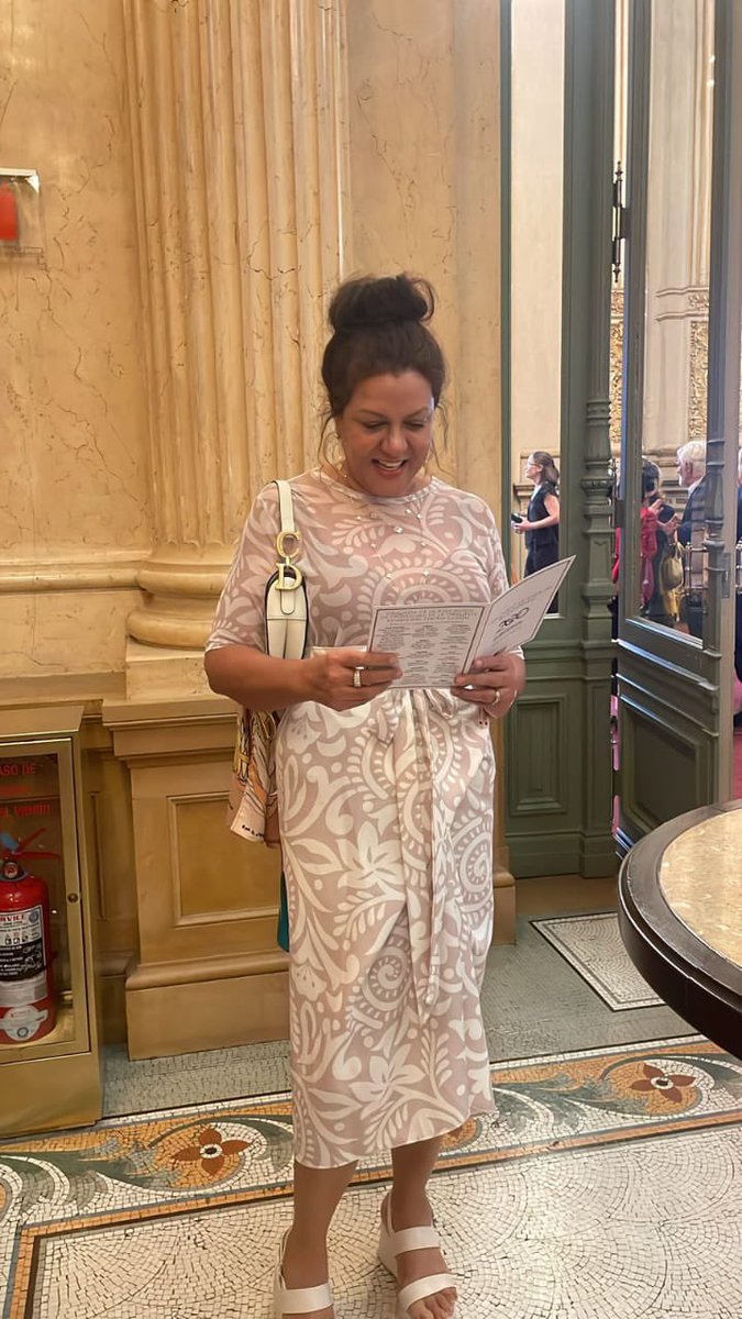 JuanCastroArias's tweet photo. Hoy está de cumpleaños mi esposa Azalia Gutiérrez Cerchiaro. A Dios le pido que la bendiga y acompañe siempre y le doy mis agradecimientos por haberme dado una compañera por toda una vida. https://t.co/CuXLxdbFD4