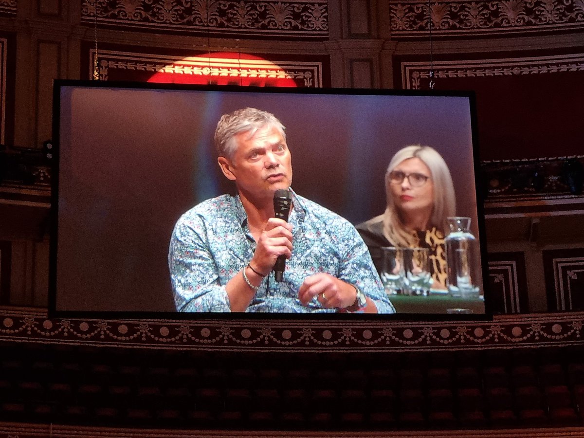 Diane (working out how to close this a/c) tweet media