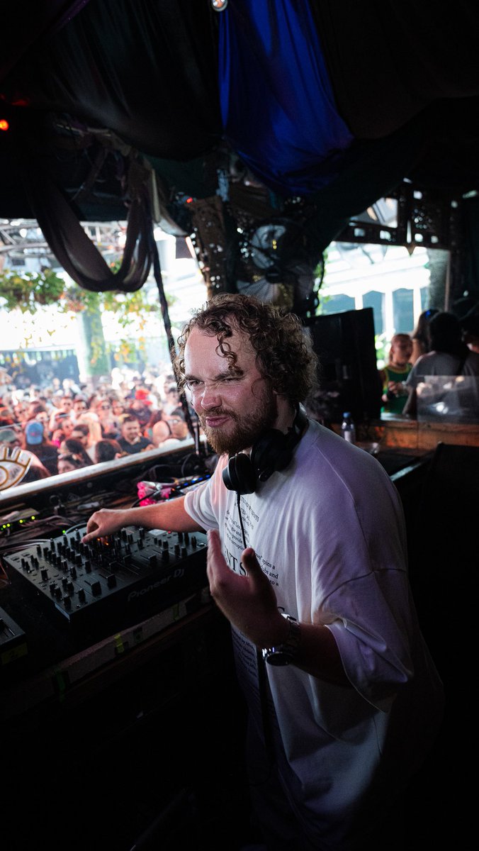 _Rossidj's tweet photo. 14 hours playing on the Space Terrace, a closing party to remember! See you in the fall Miami 👾 https://t.co/z2HC2njgzo