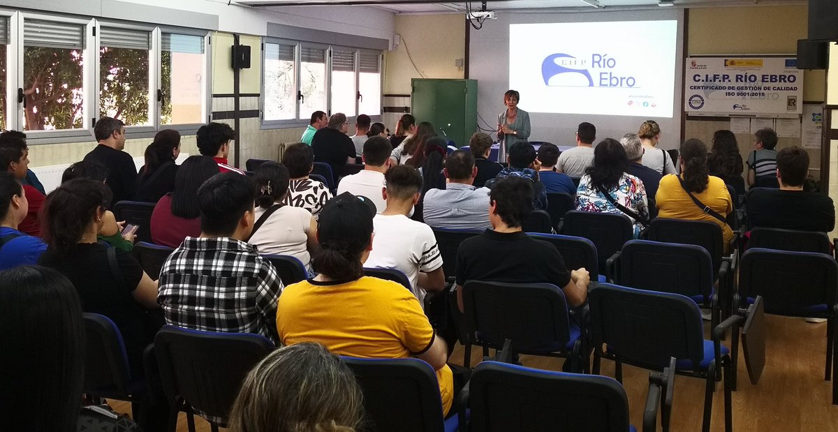 CIFPRIOEBRO's tweet photo. La Formación Profesional un abanico de posibilidades, que mostramos ayer en la jornada de puertas abiertas #SumaRíoEbro #SoyFP @educacyl @LaDeMirandaTV @todofp @elcorreo_com @diariodeburgos @mirandafmradio @SERmirandaebro https://t.co/trAkRoEha6