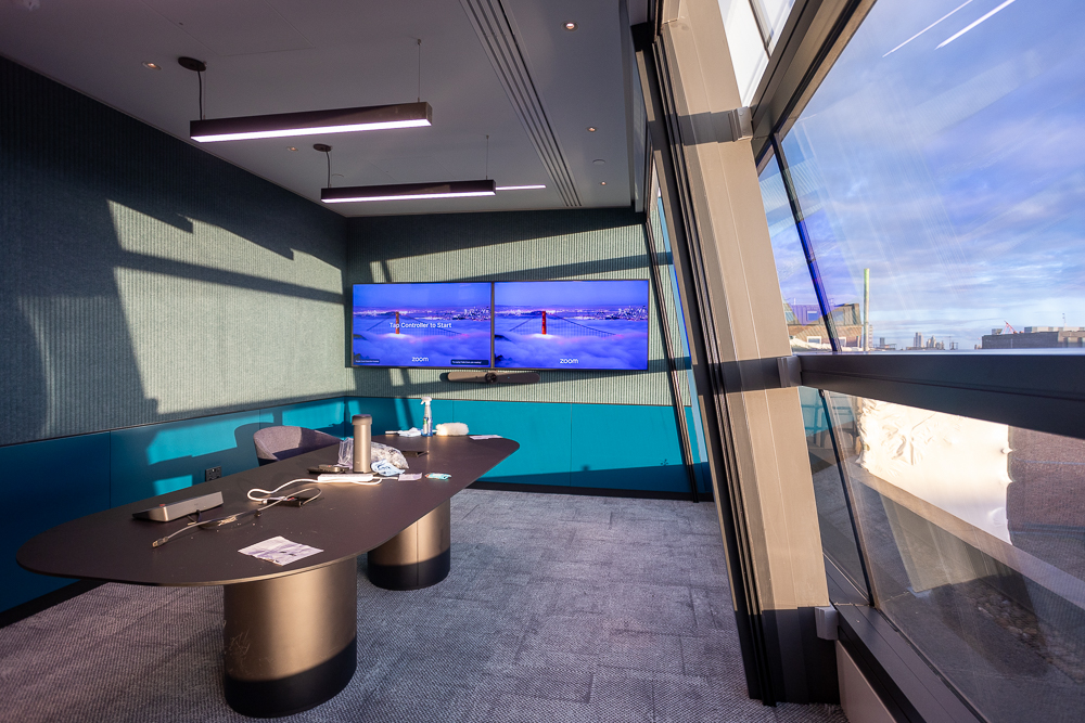 Zoom's tweet photo. We’re bringing the future of collaboration right to the heart of London 🎡 Welcome to the new Zoom Experience Center 👉 https://t.co/cU49YIXzTg

Today marked the grand opening of our state-of-the-art Zoom Experience Center, which showcases our latest innovations and the possibilities of our AI-powered collaboration platform, Zoom Workplace ✨

The new facility aims to inspire and immerse customers and partners in our products, solutions, and values — and underscores our commitment to the United Kingdom and the whole EMEA region 🤝