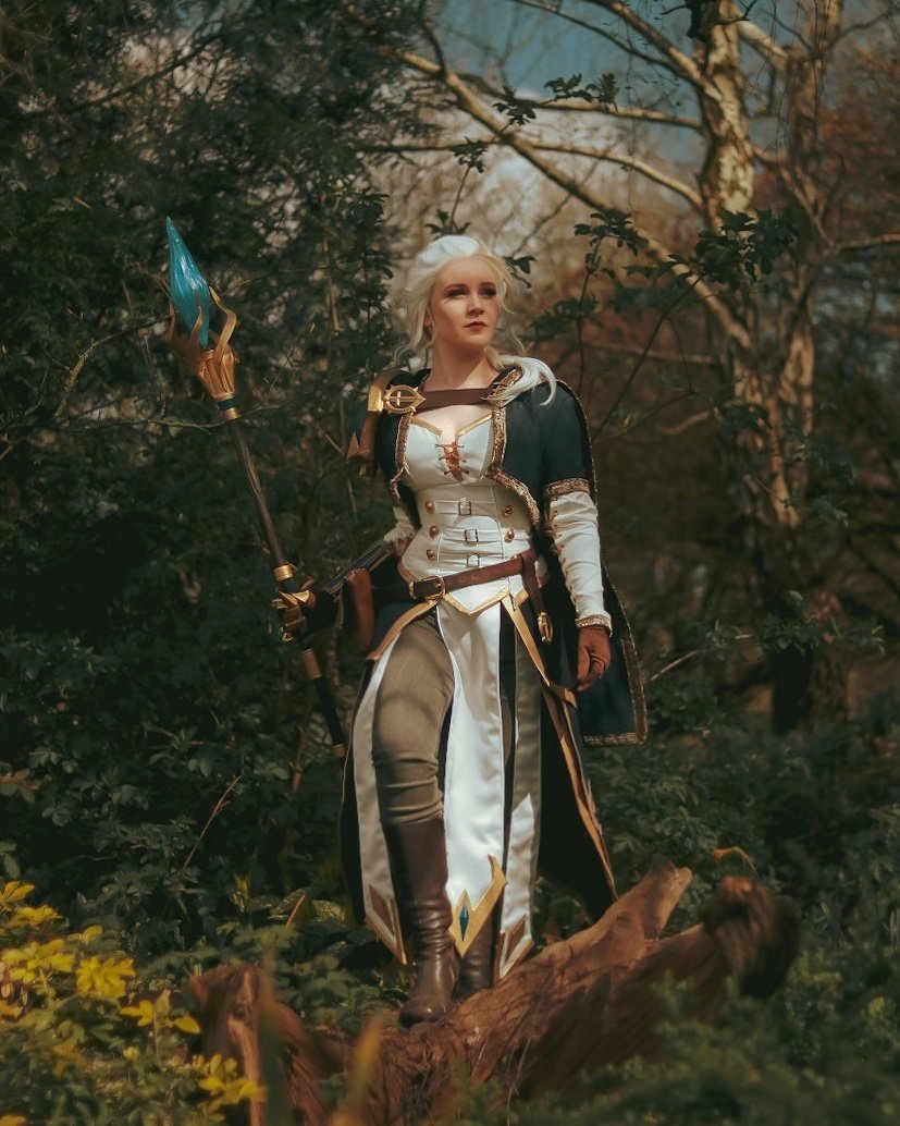 paindepeche's tweet photo. Jaina Proudmoore โ
๐ท @MillieCarvell
First look at Jaina from @IGFestUK !! I was super excited to be cosplaying Jaina (only 10 years late!!) The photos came out gorgeous!
@Warcraft #jainaproudmoore #jainawow #worldofwarcraft #wowcosplay https://t.co/LqCiG8FxYy
