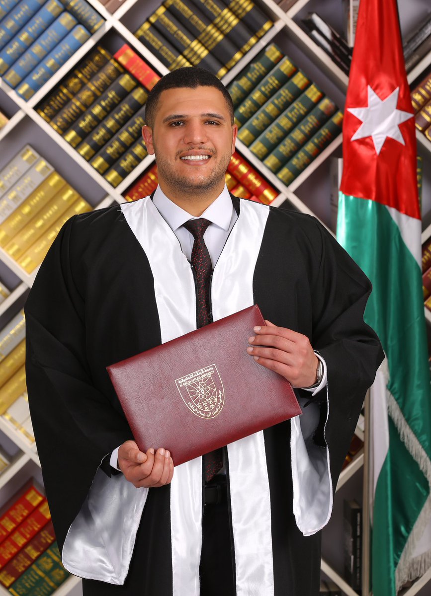 Officially, Abdallah Mohammad Arabyat , M.D ❤️ 
تبعولي على الكتاف تعبت فيهم أكثر من الطب😂❤️