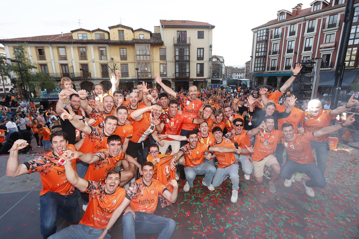 Isi Martínez tweet media