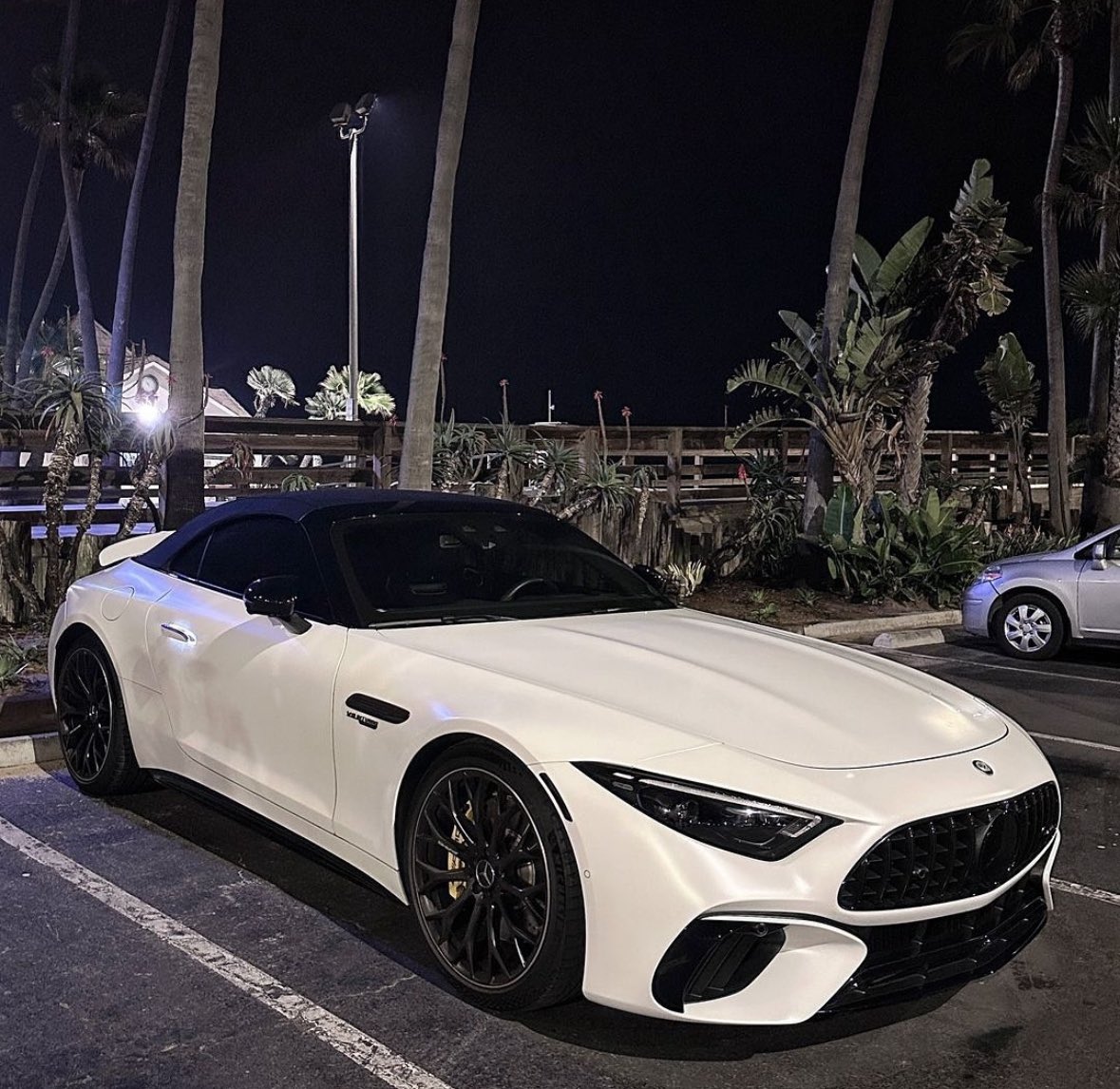 Uncle_Benz_'s tweet photo. SL 63 AMG 🦈🦈🦈 https://t.co/GuRYAGxYy6