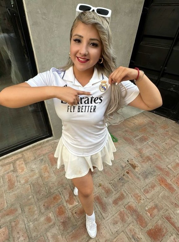 RealMGirls's tweet photo. Hala Madrid @Cindyy_alv https://t.co/gCn4HscZWO