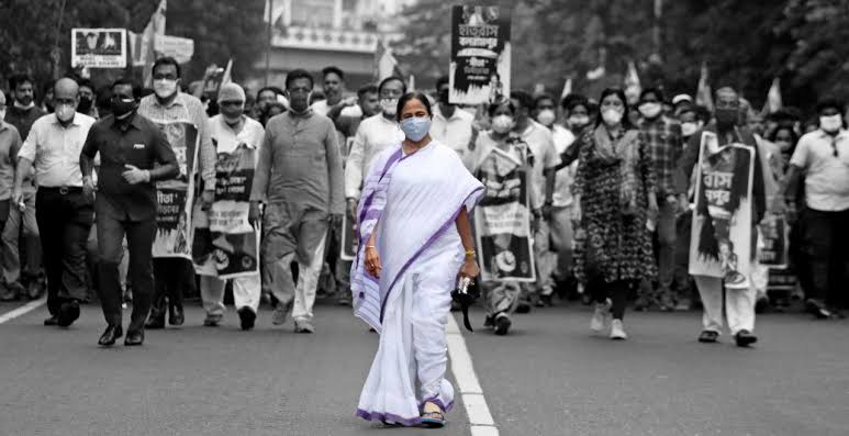 Nher_who's tweet photo. All Exit poll predicted her defeat 
All Channels predicted her defeat
All Journalists predicted her defeat
All Experts predicted her defeat

She proved them wrong in 2021.
She proved them wrong in 2024.

Ladies &amp; Gentlemen that's Mamata Banerjee for you. https://t.co/purzl71tBK