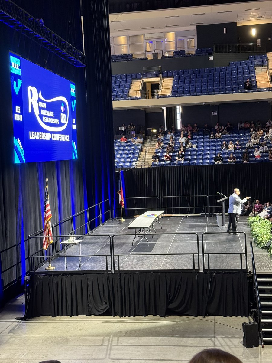 DaveSurdovel's tweet photo. Great keynote to kick off the @CyFairISD #RRR conference by @lrubin39 today with lots of fantastic insights on the “5 C’s” 🙌🏻👏🏻 Now looking forward to hearing from @john_hattie and new @VisibleLearning research on the most effective instructional practices! 🤓🙂 https://t.co/1yHJRKBq4t
