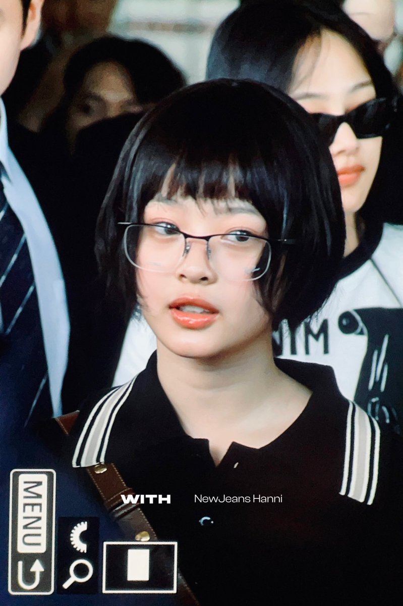 hannidaily's tweet photo. 🎧                                      👓 https://t.co/HBzSpYsP5a