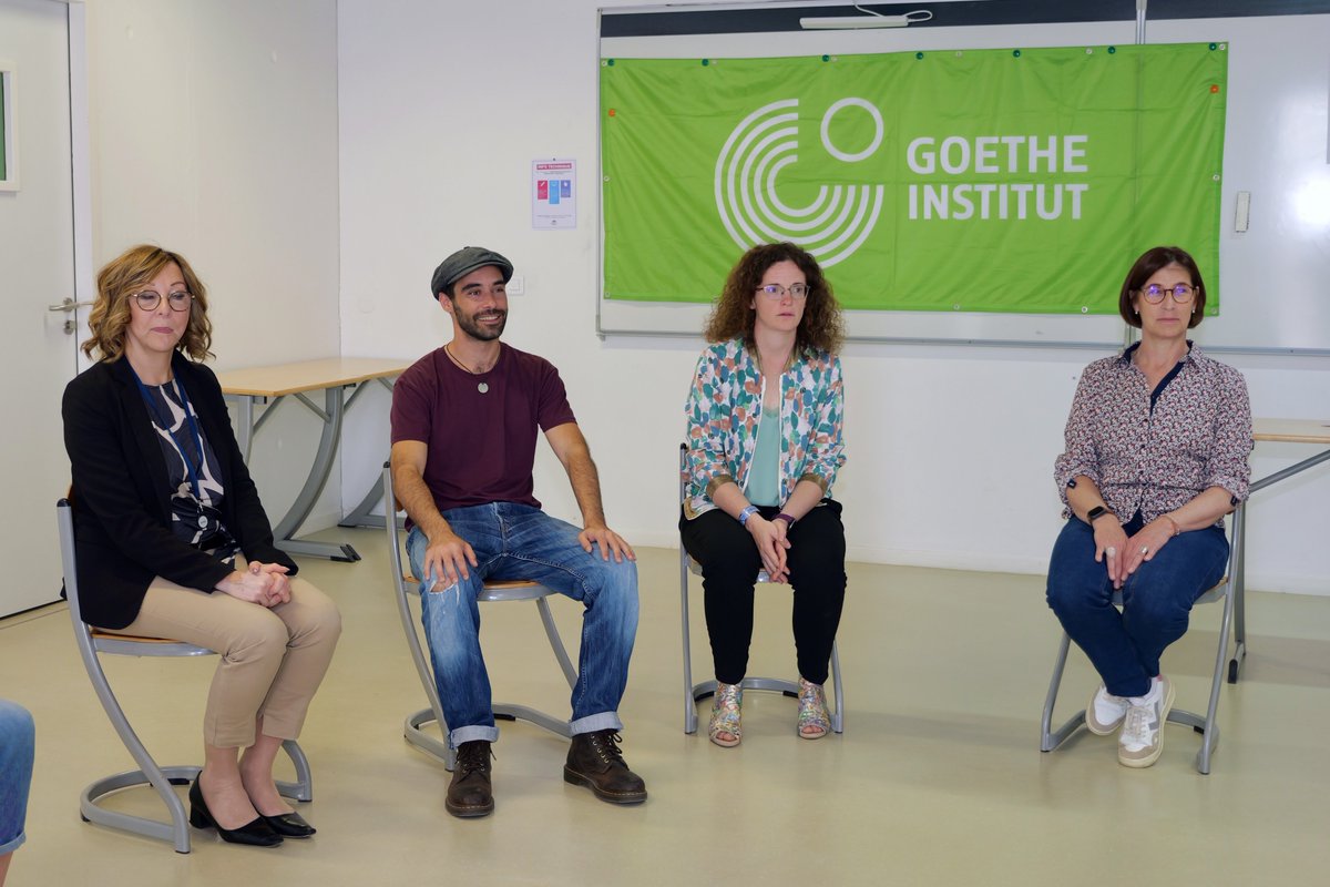 RA_GrandEst's tweet photo. 🇫🇷🇩🇪 Séminaire transfrontalier "Plurilinguisme, partenariats et mobilités" organisé par la #DRAREIC à @MinesNancy destiné aux écoles élémentaires de @acnancymetz , @AcReims et @saarland_de pour accompagner les équipes aux mobilités des élèves et des personnels https://t.co/jbDcJtu5vg