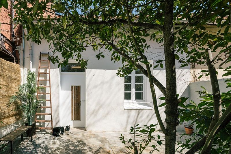 Pía Mendaro creció sabiendo que iba a ser arquitecta. Cuenta que nunca ha contemplado otra cosa: “Mi padre es arquitecto y, desde que tengo uso de razón, me decía ‘cuando seas arquitecta…’. Llevo hablando... Aquí la entrevista completa

buff.ly/3VcsFU1