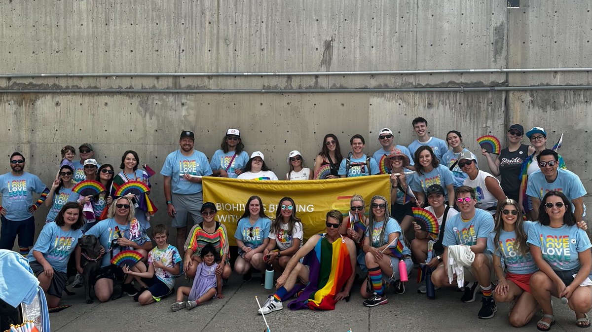 RecursionPharma's tweet photo. 🏳️🌈To mark the start of #pridemomth, #Recursionauts alongside @BiohiveUtah, proudly participated in the #SaltLakeCity parade, celebrating inclusion and the #LGBTQIA+ community! 🌈 https://t.co/8ZJkEEQ6hN