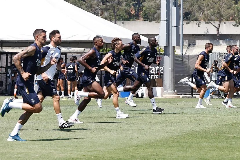 RM4Arab's tweet photo. 🚨💣 ماركا | ريال مدريد سيعود إلى العمل في 15 يوليو. اللاعبين الغير دوليين سيتدربوا مع لاعبي الكاستيا. https://t.co/T97YQFQmJ8