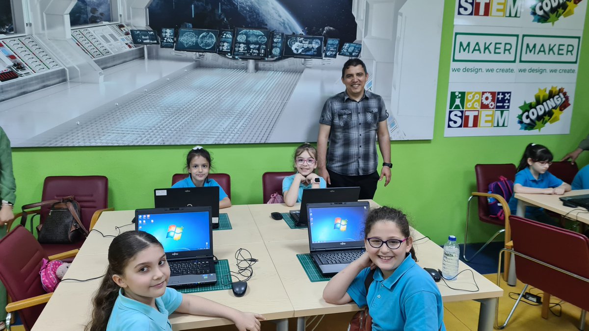 Tekirdag_Ar_Ge's tweet photo. Hüseyin Pehlivan İlkokulu öğrencilerini Müdürlüğümüz "Selma Akdoğan Maker, Kodlama ve STEM Laboratuvarında" ağırladık 
�� https://t.co/vLhDWkQZ0g
@ersanulusan @tekirdagmem @TekirKod @hpehlivanio59 https://t.co/npW9Yvf9S0