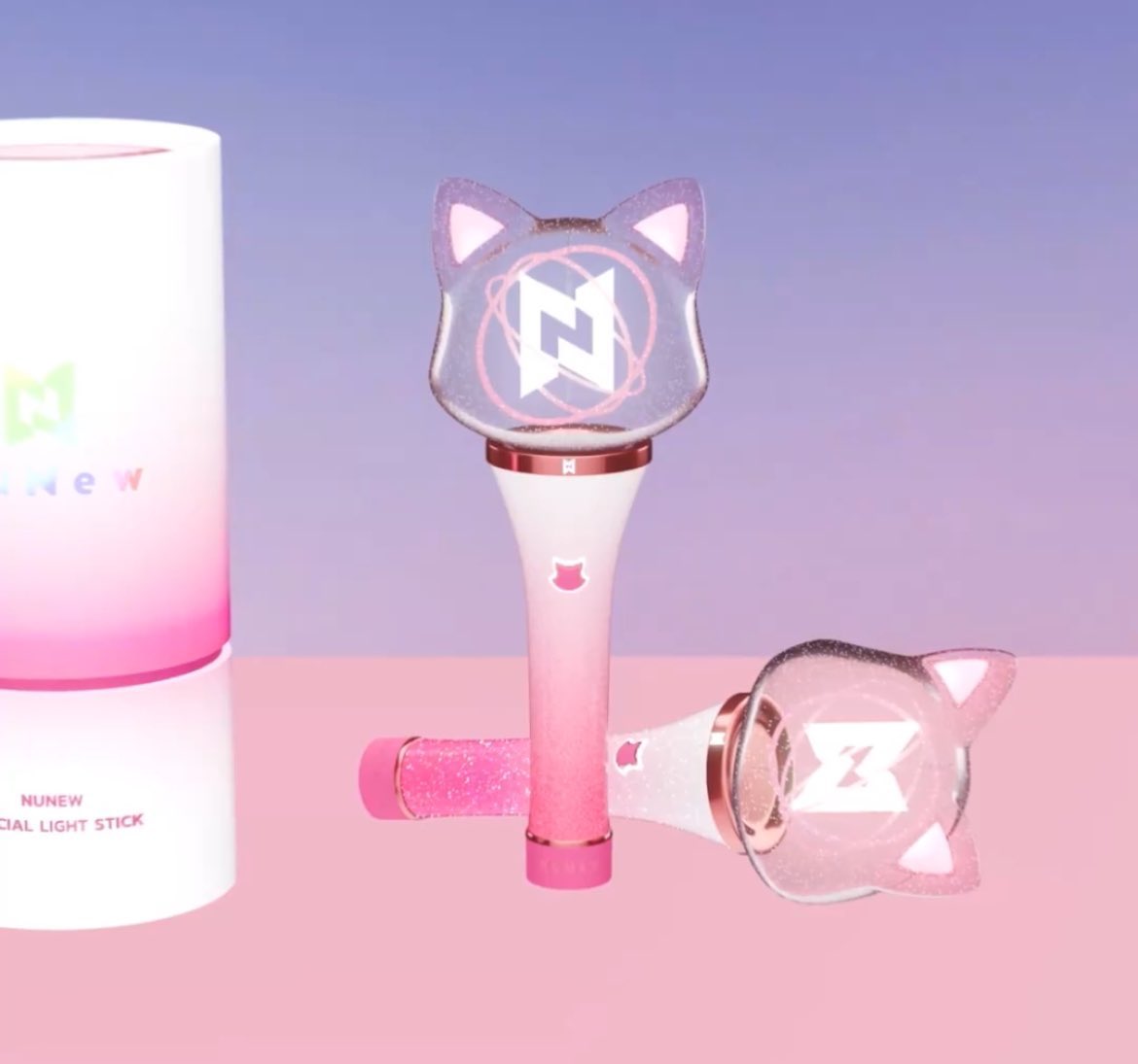 rkatepuka's tweet image. I love all design!!!! Look! It also looks like this cat is wearing a collar too! This collar is in rose gold color looking glittering and expensive ✨. The bell is NUNEW’s logo!