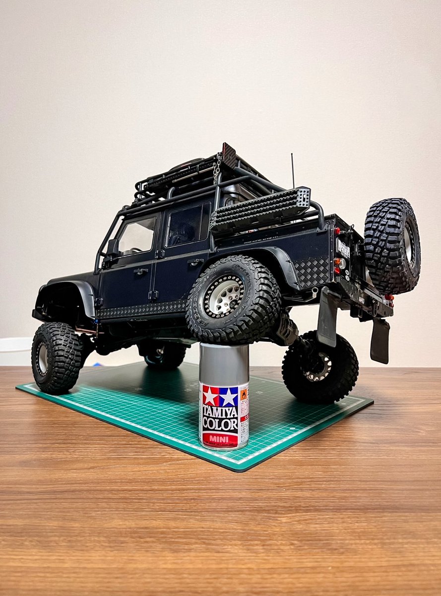 yoshiyukiGSJ15w's tweet photo. RC4WD Kingshocks🚜
よく伸びます🫰🥴✨
#trx4 #traxxas #rc4wd #スケールクローラー
#クローラーラジコン #rcdream #d110 #ディフェンダー #kingshocks https://t.co/e8vQ1GogbI