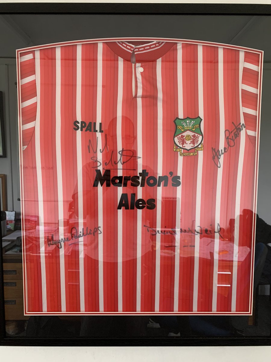 AEC Engineering Limited (@aec_engineering) on Twitter photo Spending the kids inheritance! Fantastic job again by <a href="/pgframingltd/">P G Framing Ltd</a> First signed by goal scorers Mickey T and Steve Watkin,Wrexham 2,Arsenal 1!❤️ Deck chair shirt signed by Dixie McNeil, Steve Buxton, Neil Salathiel and Waynne Philips!🏴🇺🇸🇨🇦🇮🇪🏴🇩🇰🇺🇦☘️ For the Love,Not the Glory! Spending the kids inheritance! Fantastic job again by <a href="/pgframingltd/">P G Framing Ltd</a> First signed by goal scorers Mickey T and Steve Watkin,Wrexham 2,Arsenal 1!❤️ Deck chair shirt signed by Dixie McNeil, Steve Buxton, Neil Salathiel and Waynne Philips!🏴🇺🇸🇨🇦🇮🇪🏴🇩🇰🇺🇦☘️ For the Love,Not the Glory!