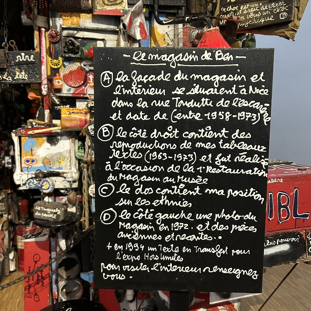 thomasaillagon's tweet photo. Ben a marqué l’aventure artistique de l’École de Nice et du mouvement Fluxus. Son magasin, exposé au Centre Pompidou, est un des chefs d’œuvre du MNAM. Ben était un artiste généreux et attachant. Mes pensées à mes amis niçois qui sont dans la peine. https://t.co/klKo9pB3oS