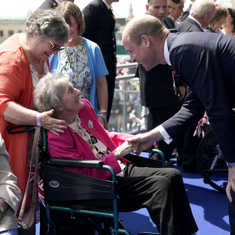 RoyalFamily's tweet photo. In Portsmouth, The King, The Queen and The Prince of Wales have joined veterans, Heads of State and members of the public to remember the troops who, 80 years ago, were preparing for D-Day and an uncertain fate in France.

Click to read more. #DDay80
