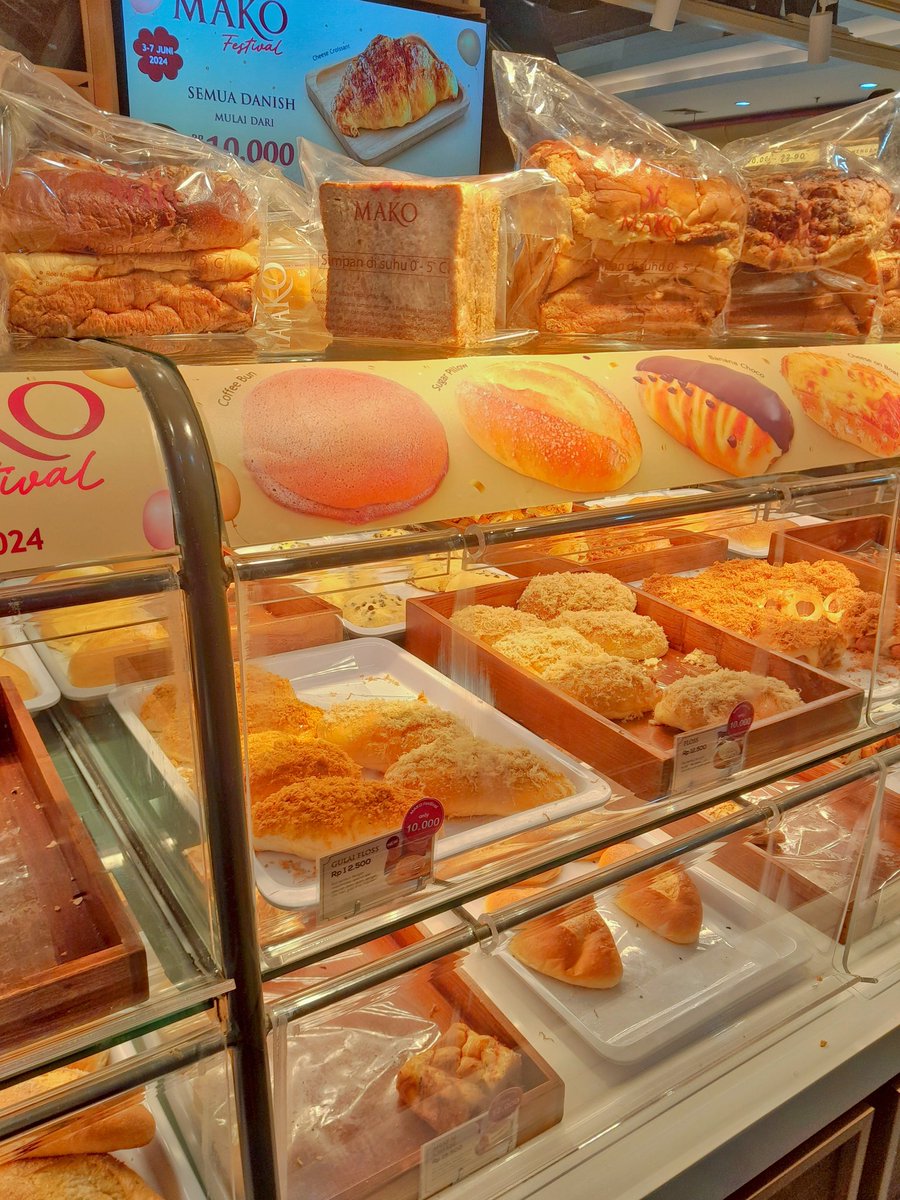 Hidayahid1's tweet photo. 🍞🥯🫓🥖🥨🥐 https://t.co/tSe98oPHlC