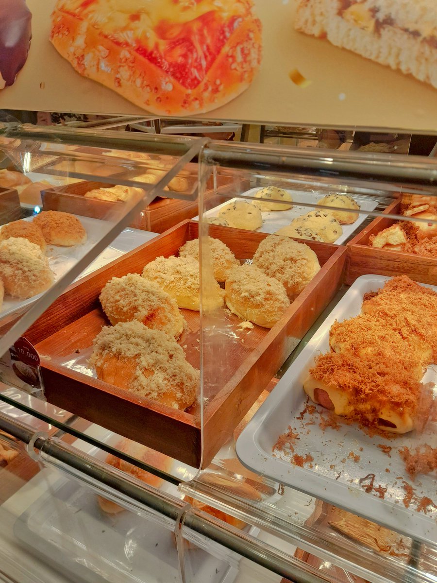 Hidayahid1's tweet photo. 🍞🥯🫓🥖🥨🥐 https://t.co/tSe98oPHlC