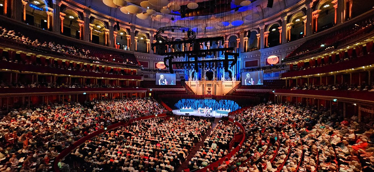 Women's Institute tweet media