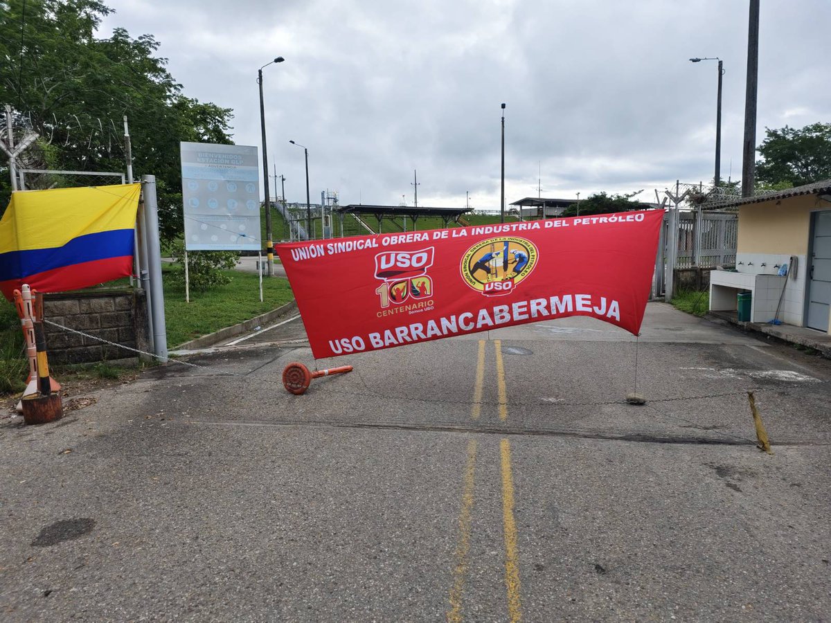Congreso de los Pueblos (@cpueblos_col) on Twitter photo ✊✊ Compartimos el comunicado de la <a href="/usofrenteobrero/">USO Colombia</a>, que en la mañana de hoy se ha sumado a la Movilización Nacional Por la Vida y Por la Permanencia en los Territorios:
📌 "El Magdalena Medio atraviesa una grave crisis humanitaria debido a la ola de violencia que padece la ✊✊ Compartimos el comunicado de la <a href="/usofrenteobrero/">USO Colombia</a>, que en la mañana de hoy se ha sumado a la Movilización Nacional Por la Vida y Por la Permanencia en los Territorios:
📌 "El Magdalena Medio atraviesa una grave crisis humanitaria debido a la ola de violencia que padece la