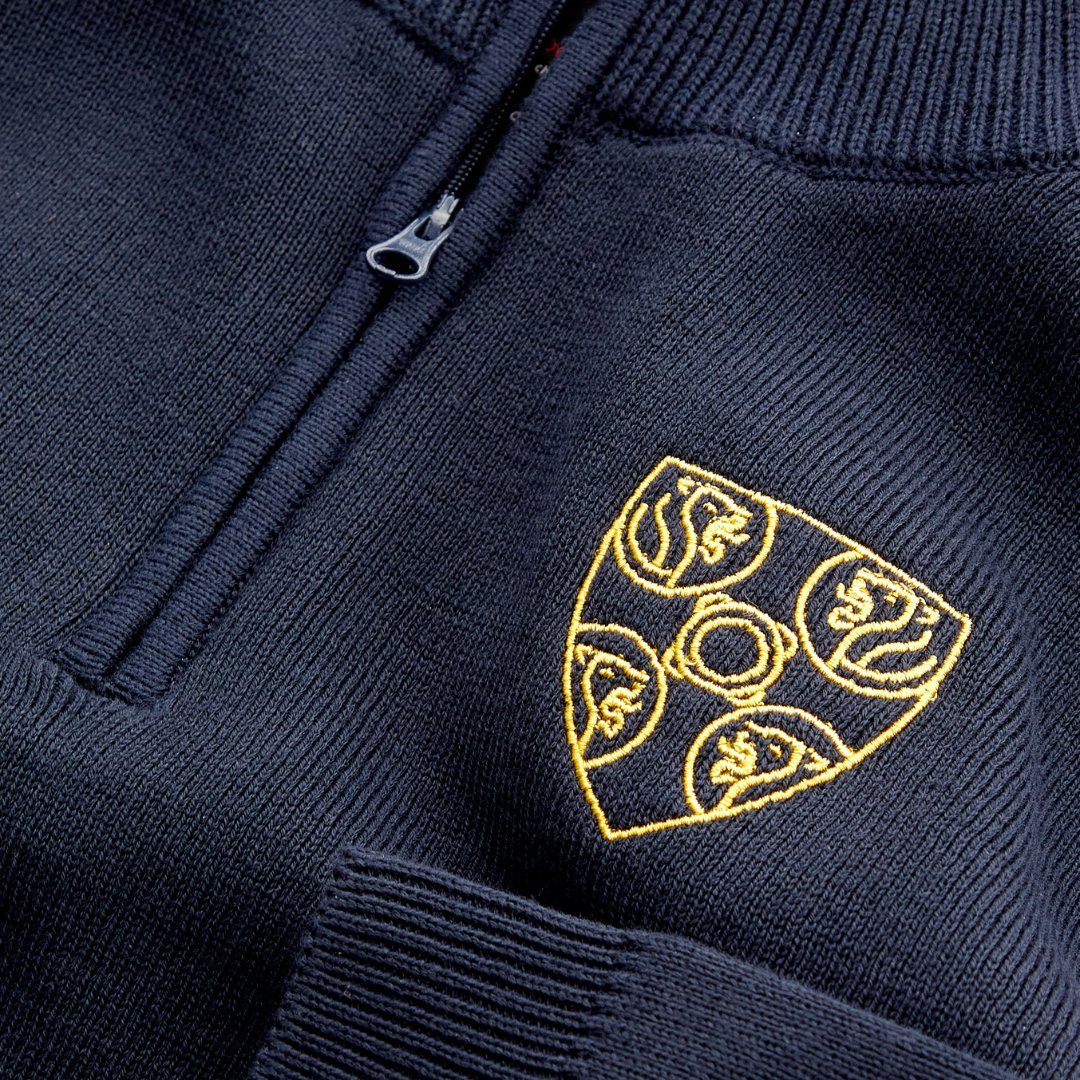 schoolblazeruk's tweet photo. It's always exciting when a school chooses something a little different for their uniform! As well as a classic V-neck jumper, Durham Cathedral Schools Foundation @Dunelmia offers a navy quarter-zip jumper for a more modern look.

#schoolblazer #schoolwear #jumper #knitwear #DCSF https://t.co/7ZbFm4mqot
